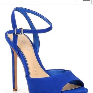 Blue platform heels